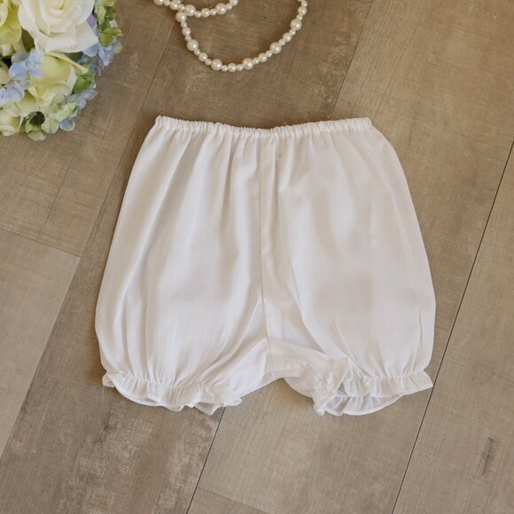 White Smocked Dress Bonnet and Bloomer Set Blue Embroidery Boutique Portrait NEW - Picture 4 of 7